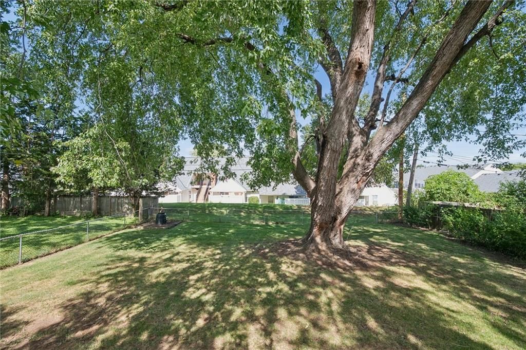 11318 W 66th Terrace — photo 8