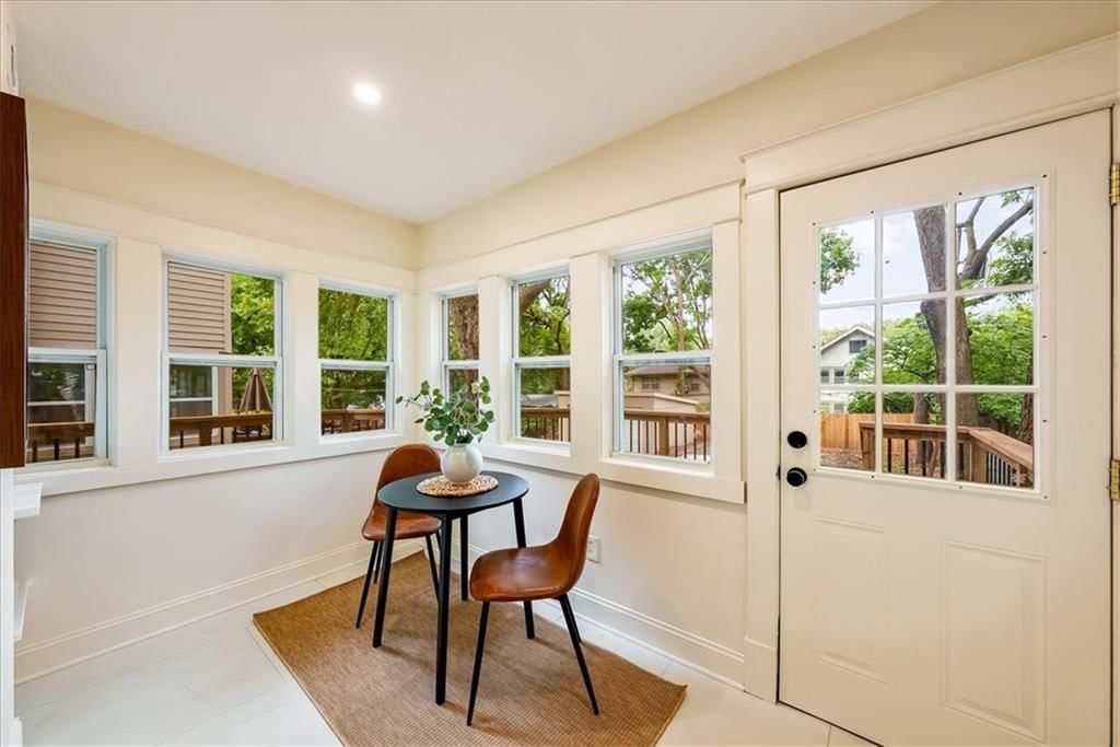 4324 Charlotte Street — photo 18