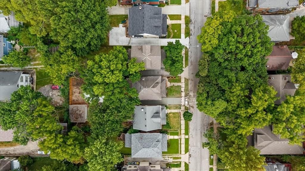 4324 Charlotte Street — photo 36