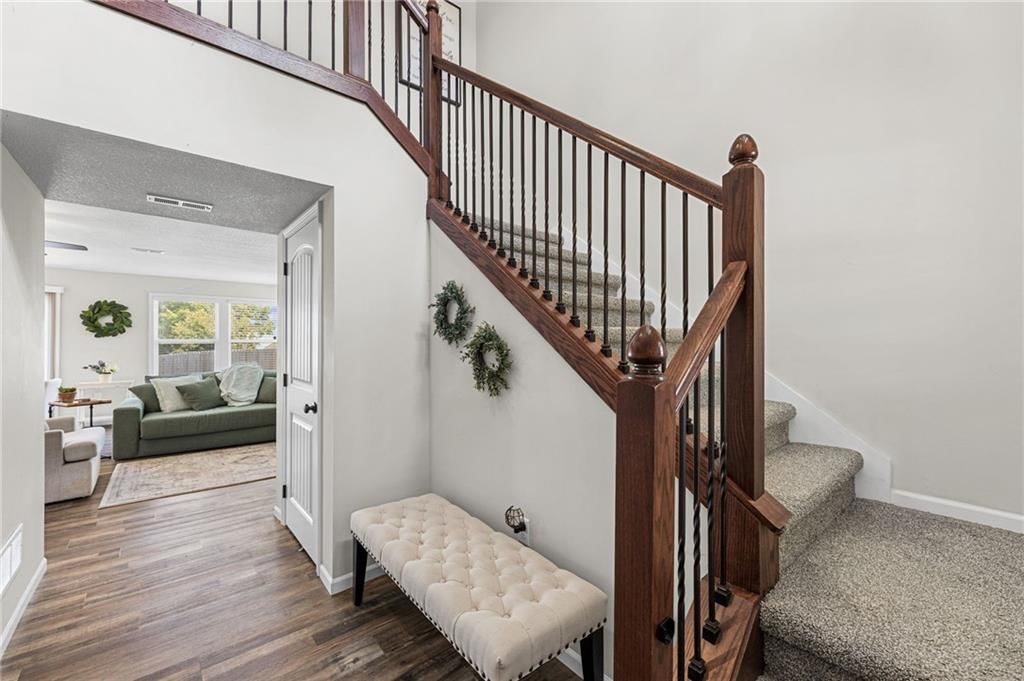 1607 Bluestem Drive — photo 4