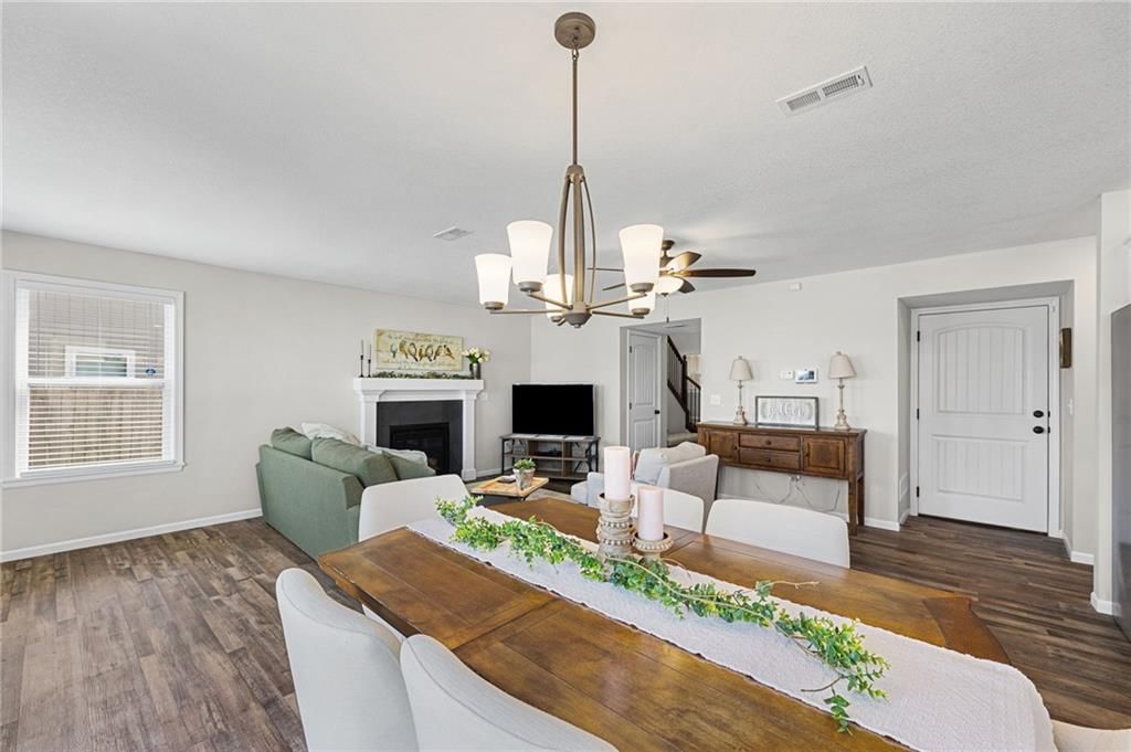 1607 Bluestem Drive — photo 9