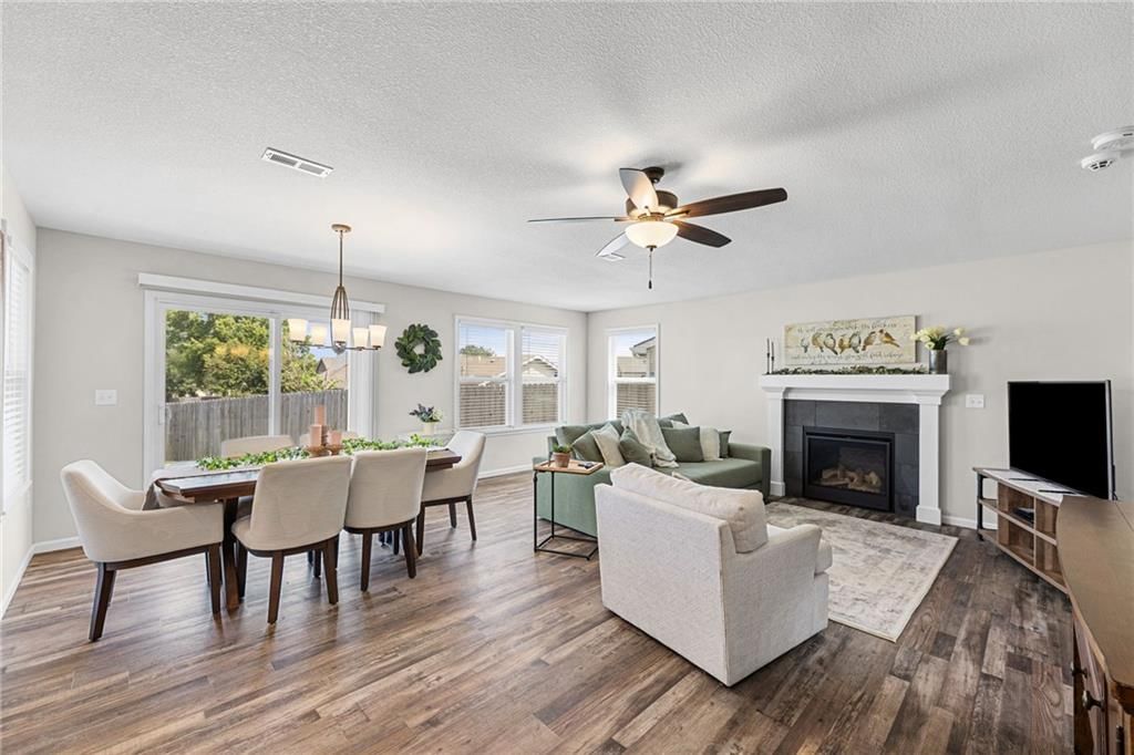 1607 Bluestem Drive — photo 11