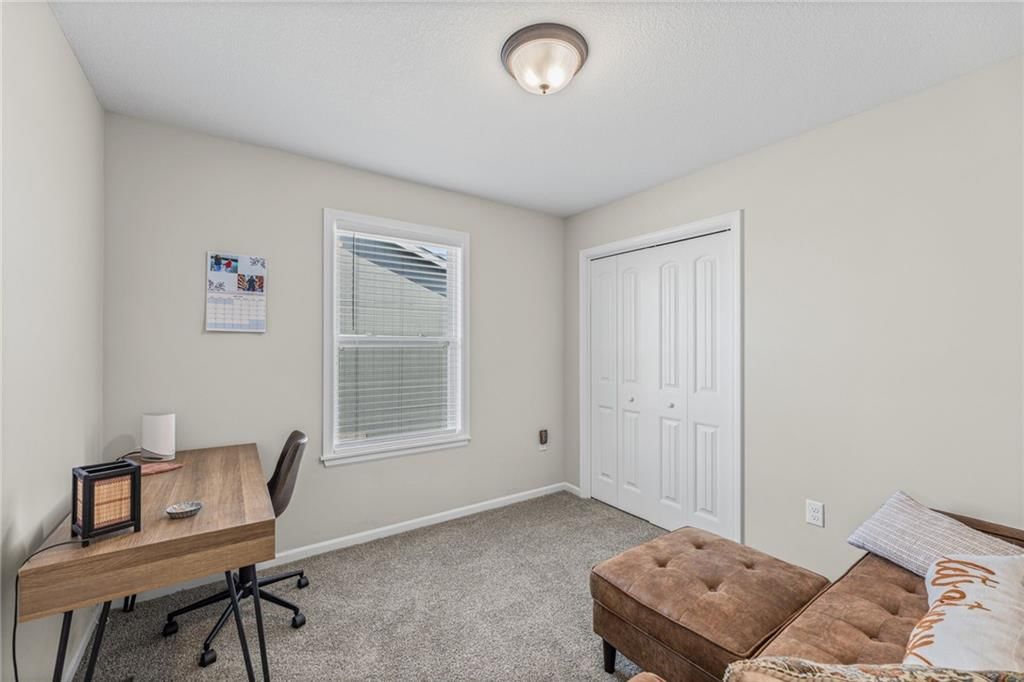 1607 Bluestem Drive — photo 22