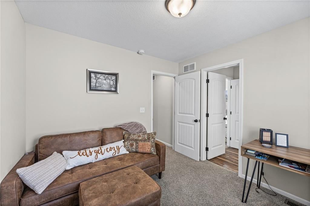 1607 Bluestem Drive — photo 23