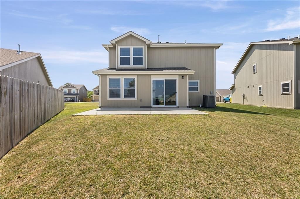 1607 Bluestem Drive — photo 36