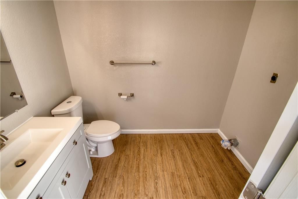 7436 E 115th Terrace — photo 4