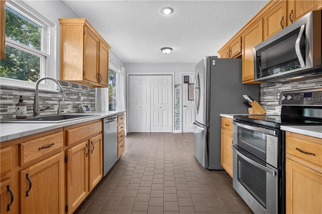 22680 S Franklin Street — photo 15