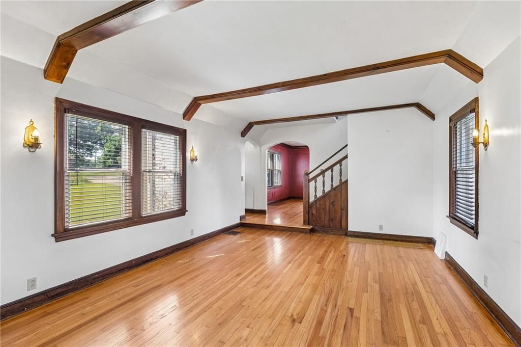 734 E MANOR Road — photo 7