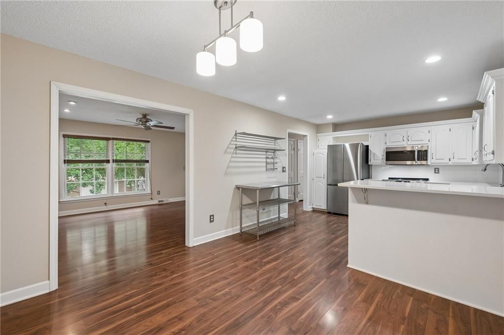 Photo 10 of 36 - 7317 NW 77th Terrace, Kansas City, MO 64152