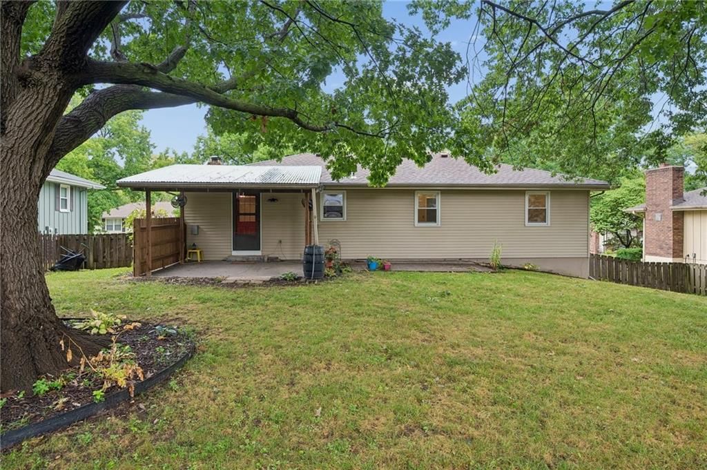 Photo 32 of 36 - 7317 NW 77th Terrace, Kansas City, MO 64152