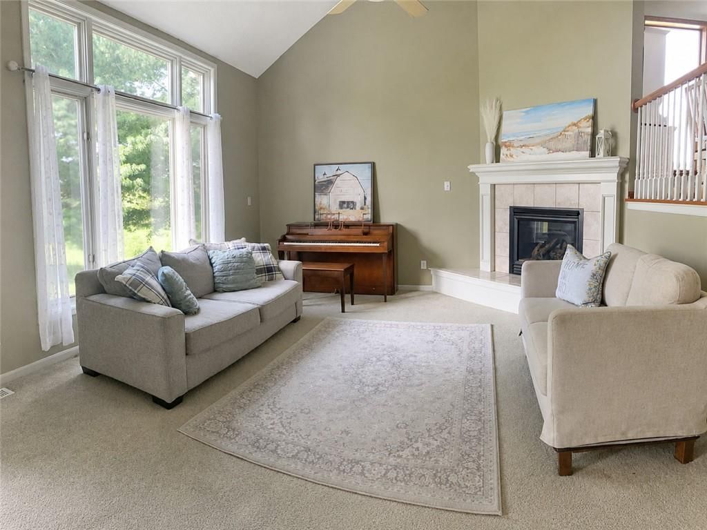 Photo 7 of 50 - 14113 Cameron Road, Excelsior Springs, MO 64024