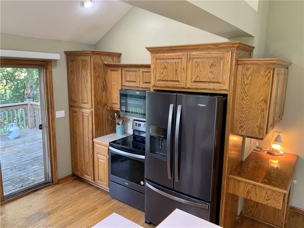 Photo 12 of 50 - 14113 Cameron Road, Excelsior Springs, MO 64024
