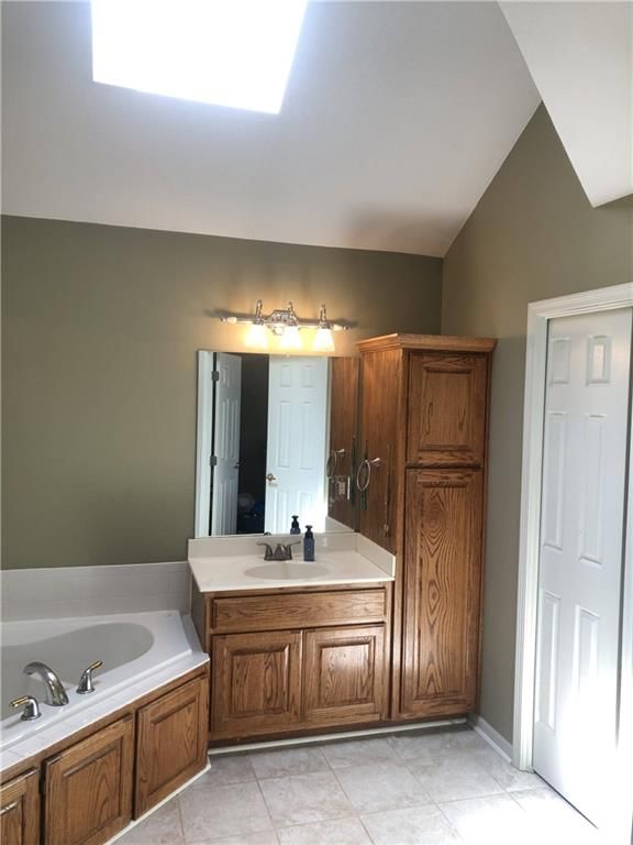 Photo 20 of 50 - 14113 Cameron Road, Excelsior Springs, MO 64024