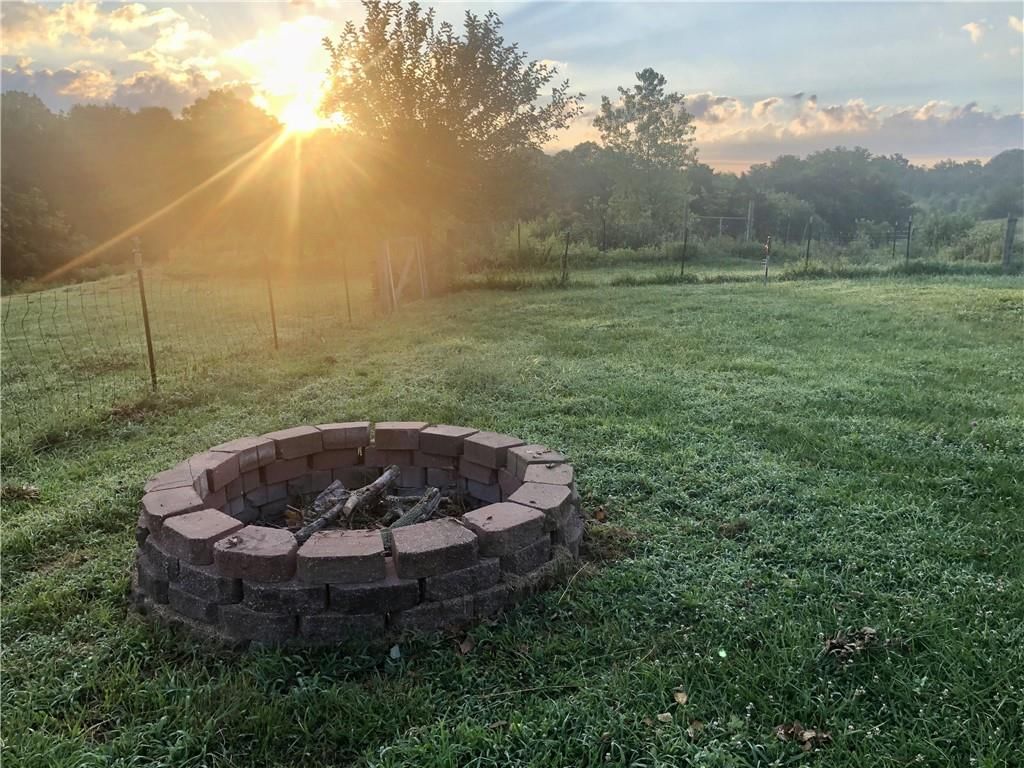 Photo 34 of 50 - 14113 Cameron Road, Excelsior Springs, MO 64024