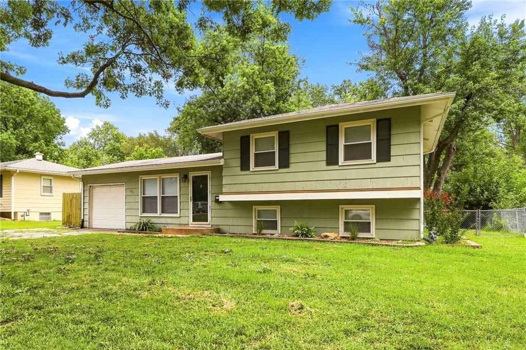 621 NW Fair Lane, Lee's Summit, MO