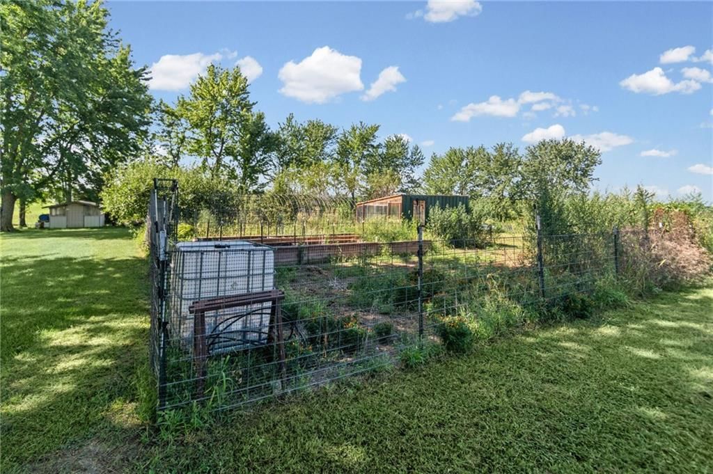 8493 Grandview Road — photo 41