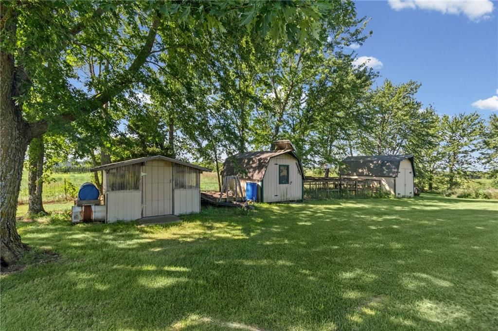 8493 Grandview Road — photo 43