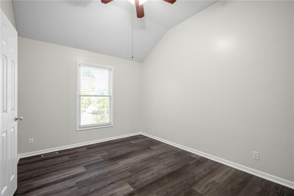 14300 Robinson Street — photo 32