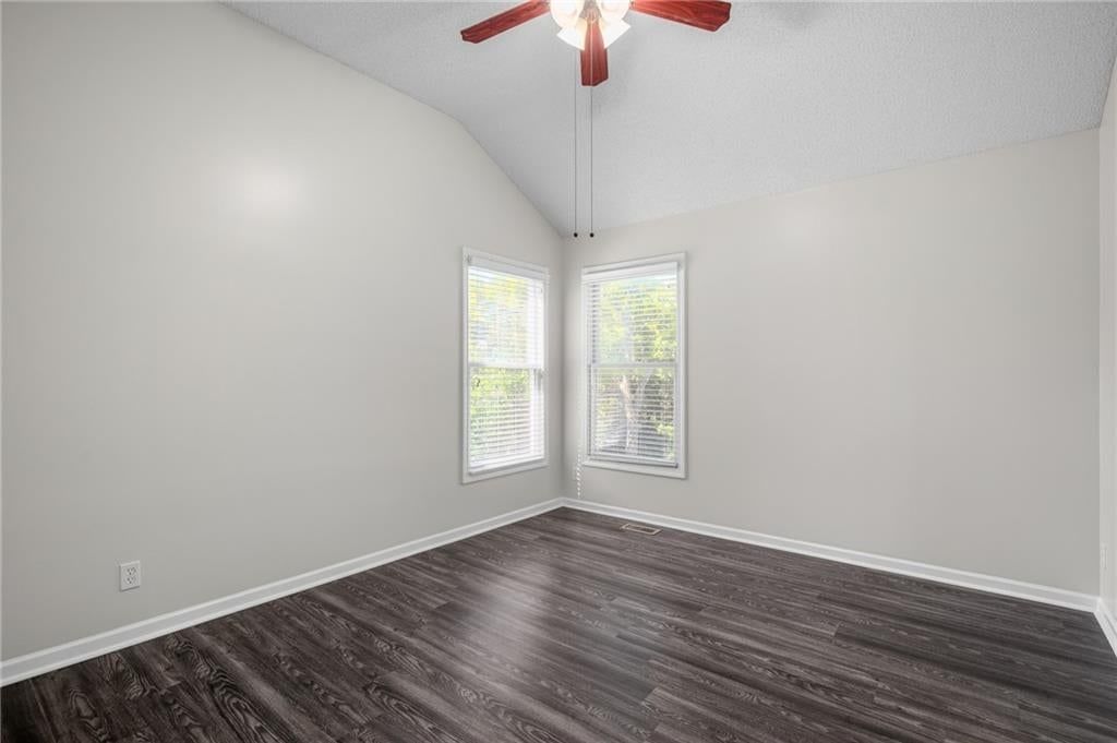 14300 Robinson Street — photo 37