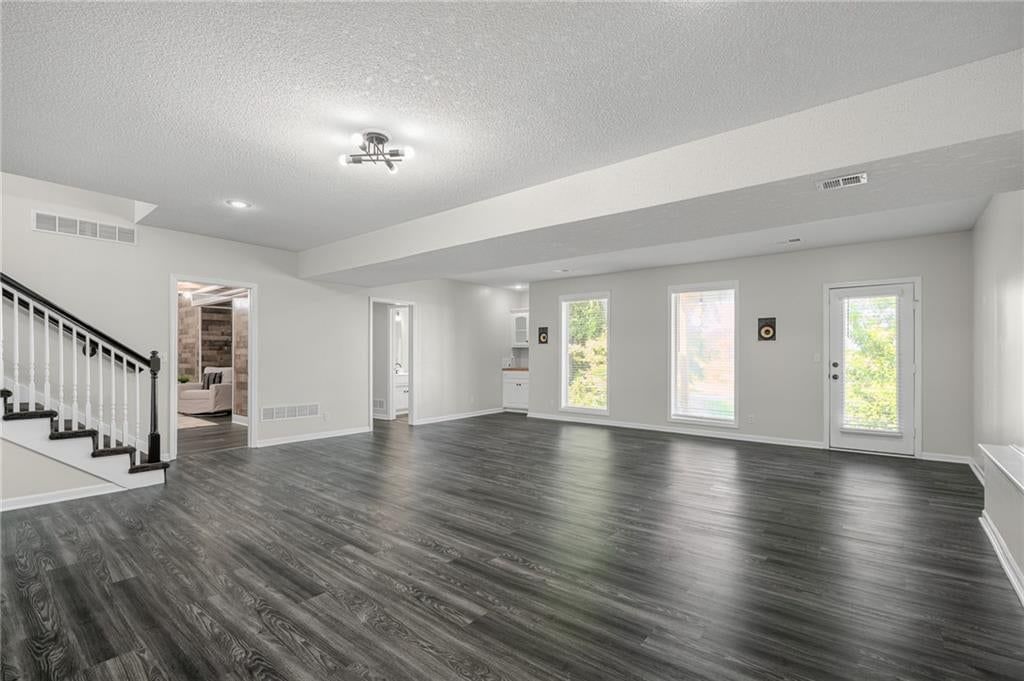 14300 Robinson Street — photo 44