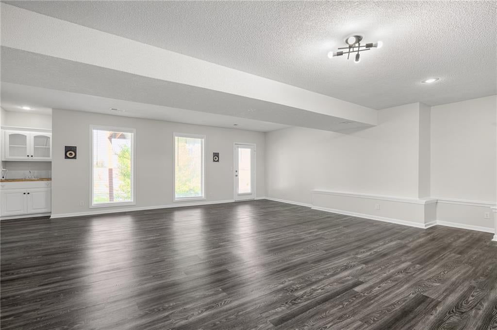 14300 Robinson Street — photo 45
