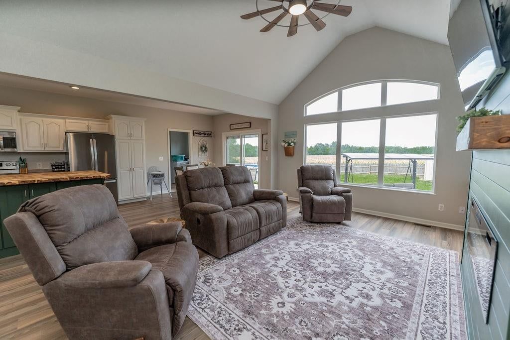 104 Harlequin Drive — photo 7
