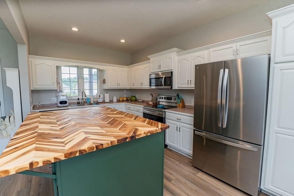 104 Harlequin Drive — photo 14