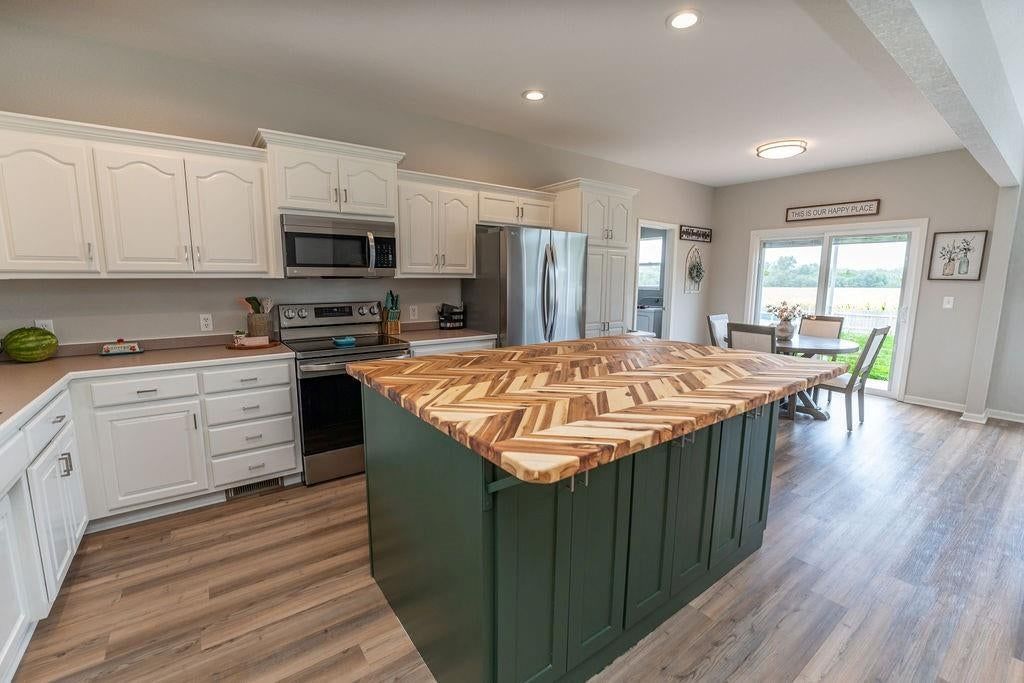 104 Harlequin Drive — photo 16
