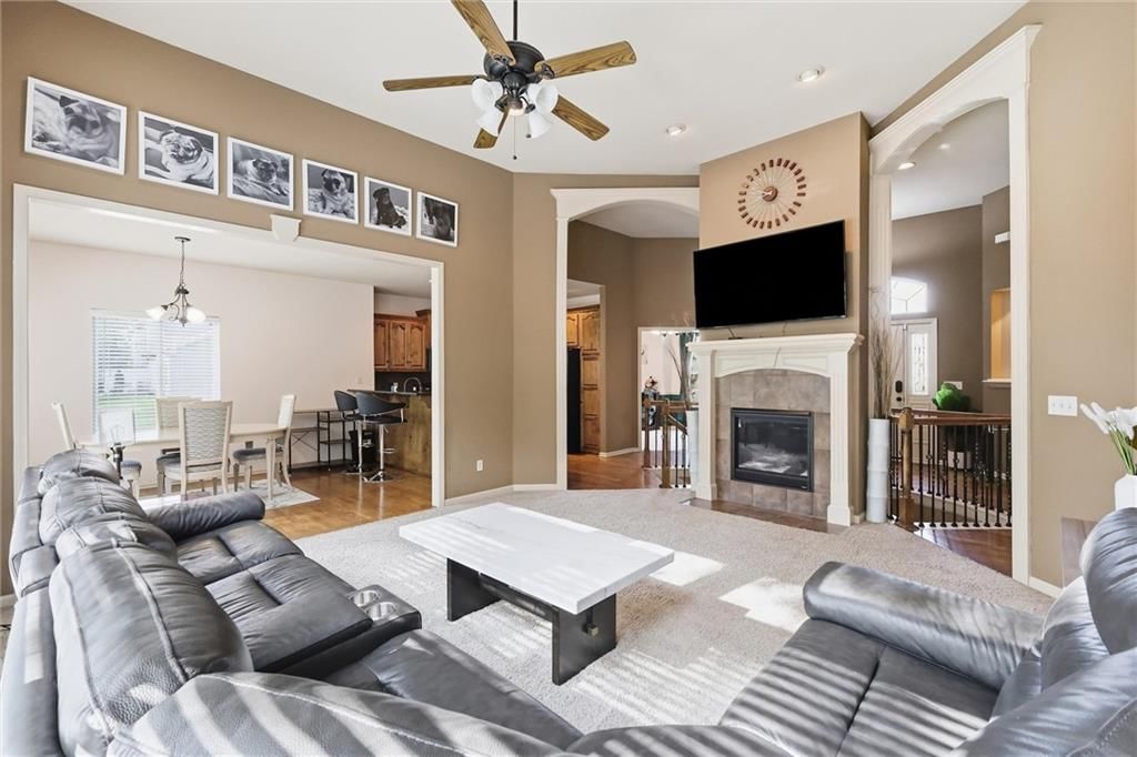Photo 6 of 50, 9451 N Adrian Avenue, Kansas City, MO 64154