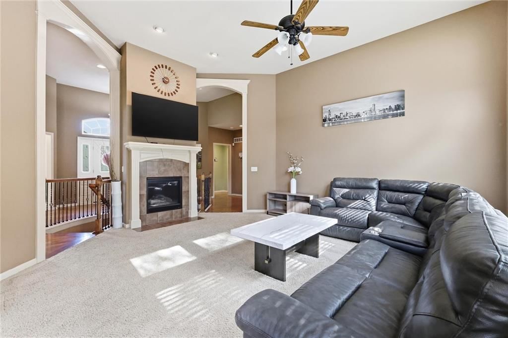 Photo 7 of 50, 9451 N Adrian Avenue, Kansas City, MO 64154