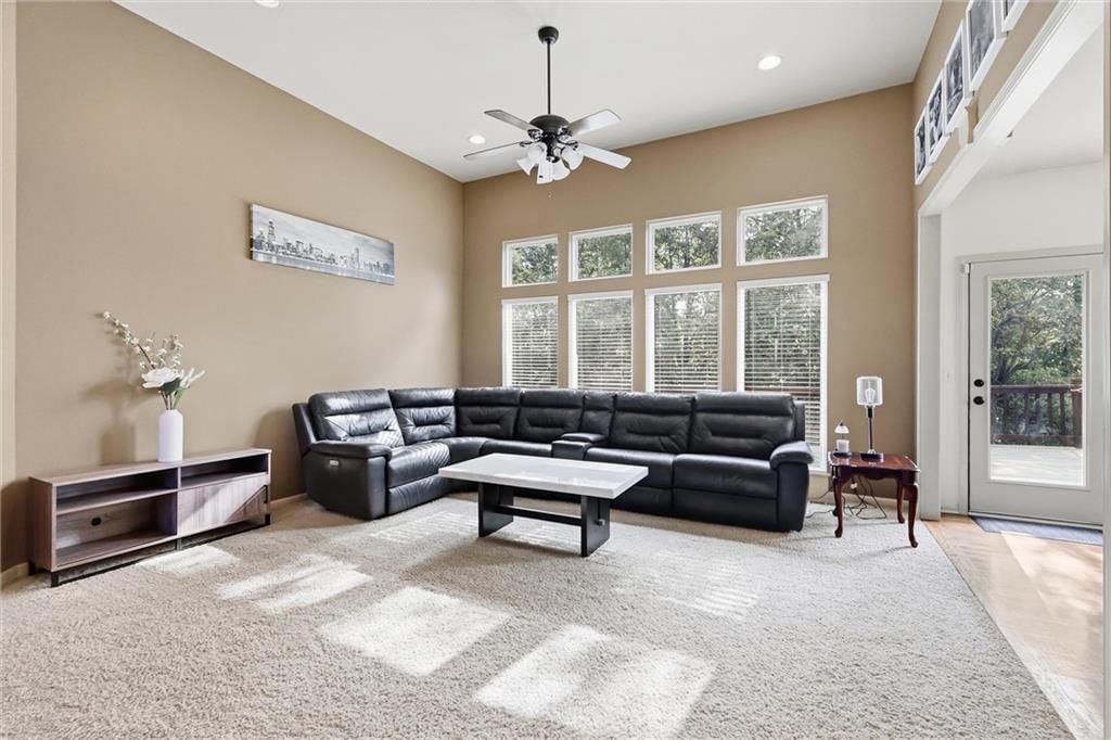 Photo 8 of 50 - 9451 N Adrian Avenue, Kansas City, MO 64154