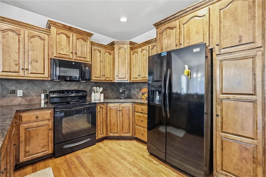 Photo 10 of 50 - 9451 N Adrian Avenue, Kansas City, MO 64154