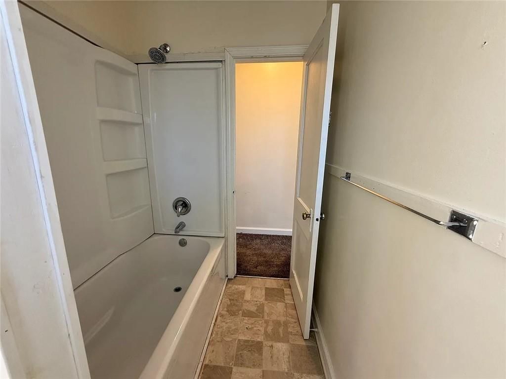231 W 4th Street — photo 5