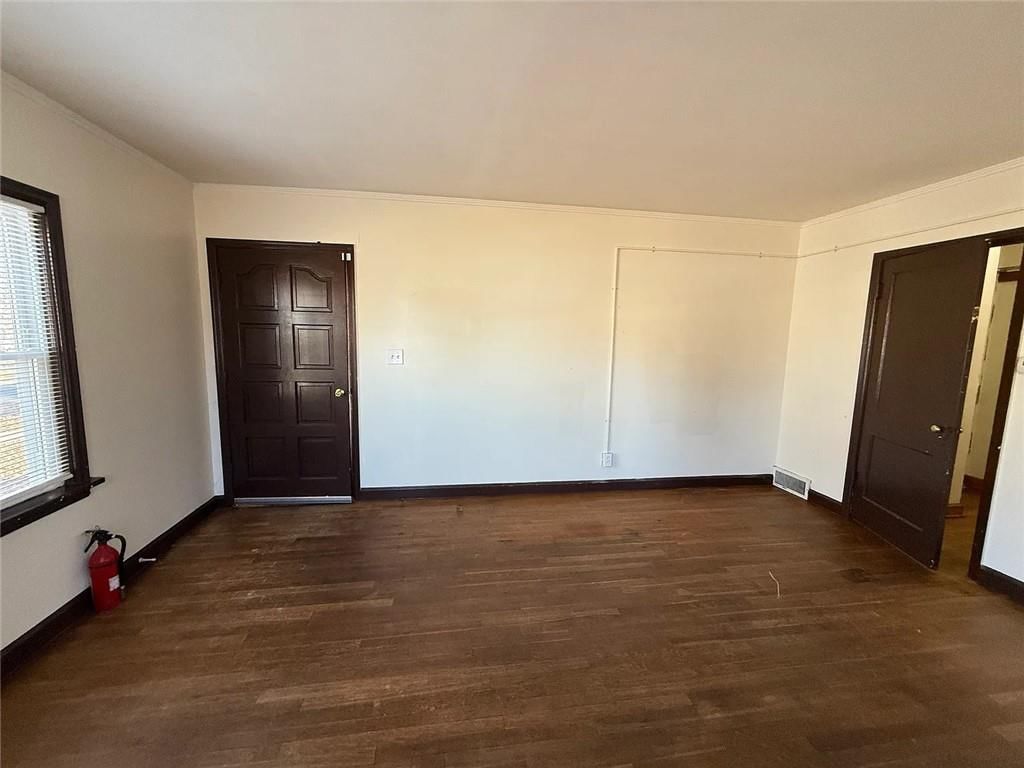 231 W 4th Street — photo 14