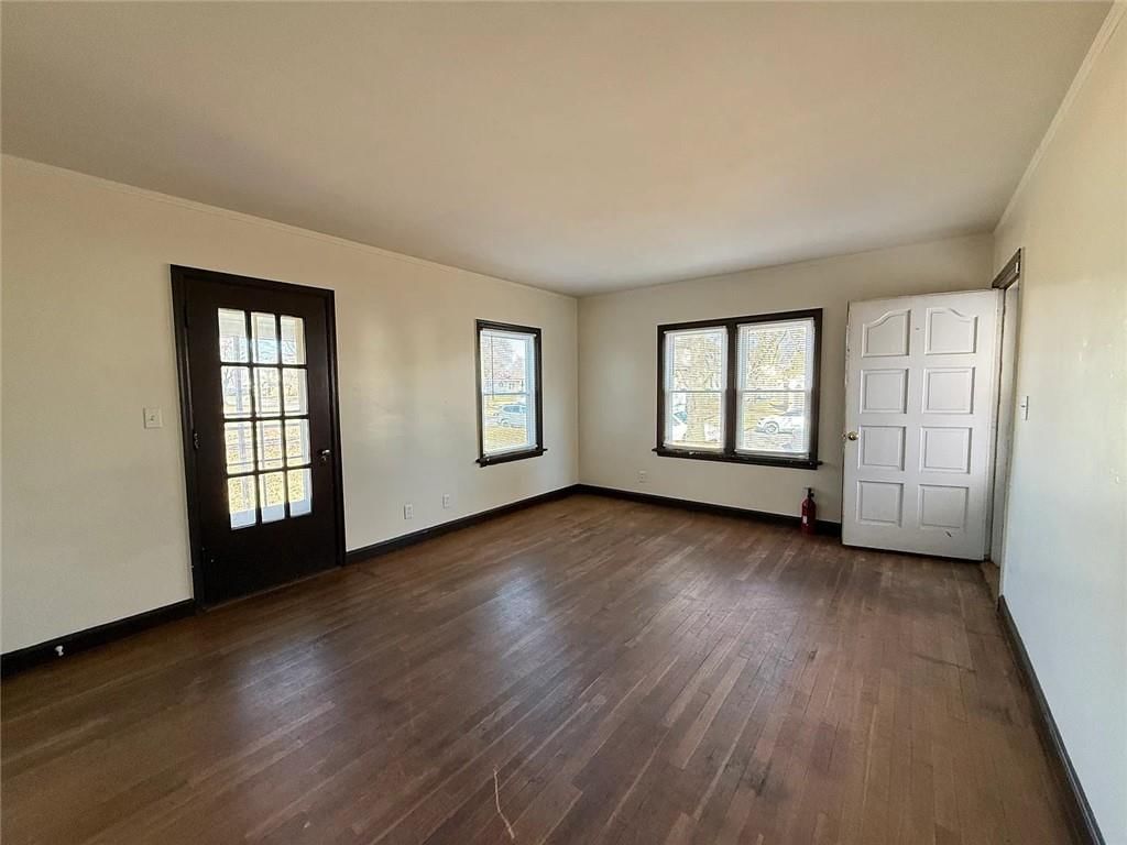 231 W 4th Street — photo 19