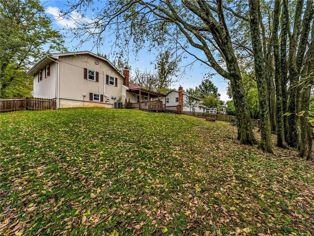Photo 19 of 20 - 6732 NW Hidden Valley Road, Parkville, MO 64152