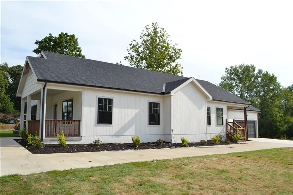 1619 N 55th Street, Kansas City, KS: listing photo 2