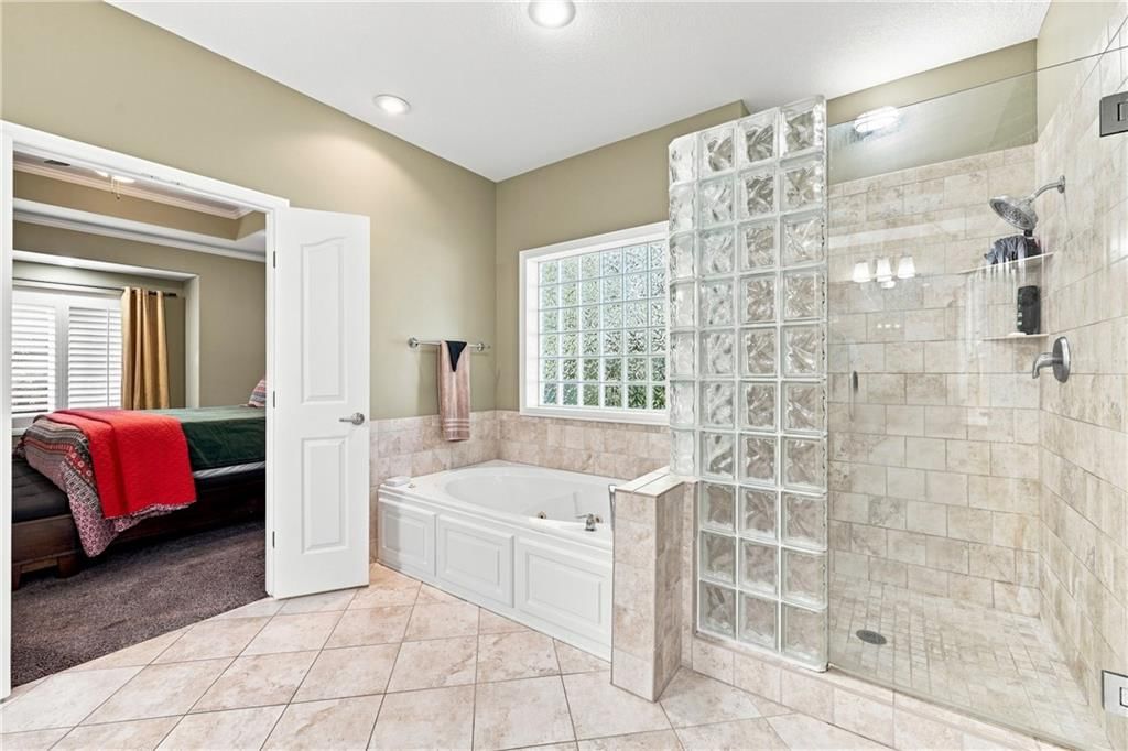 6833 Woodside Avenue — photo 17