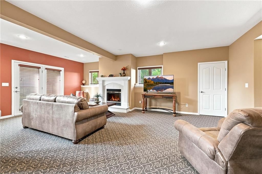 6833 Woodside Avenue — photo 21