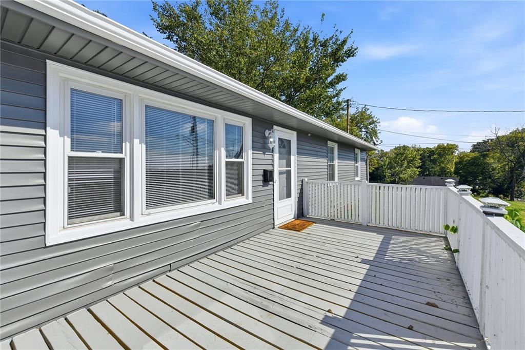 10004 E 38th Terrace, Kansas City, MO: listing photo 3