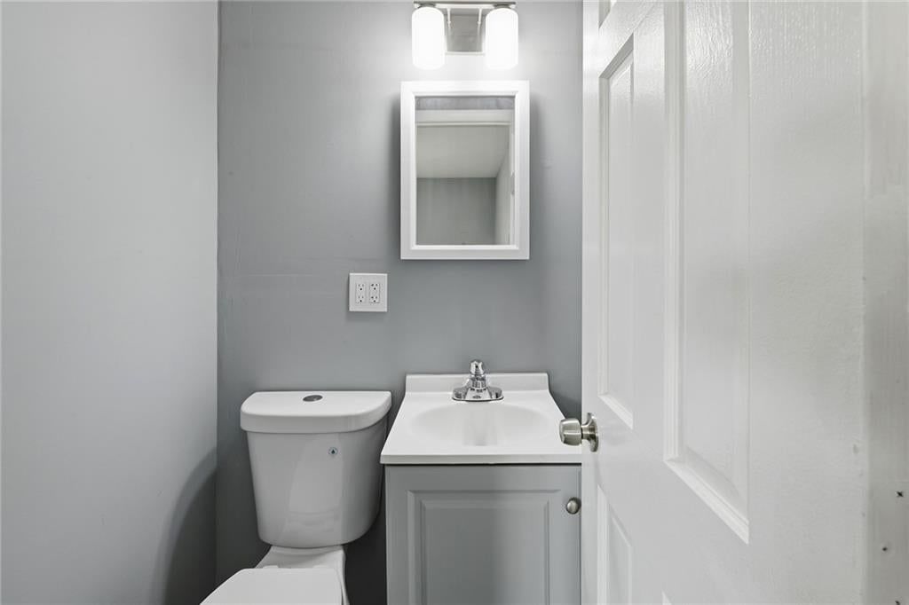 Photo 17 of 26 - 10004 E 38th Terrace, Kansas City, MO 64133