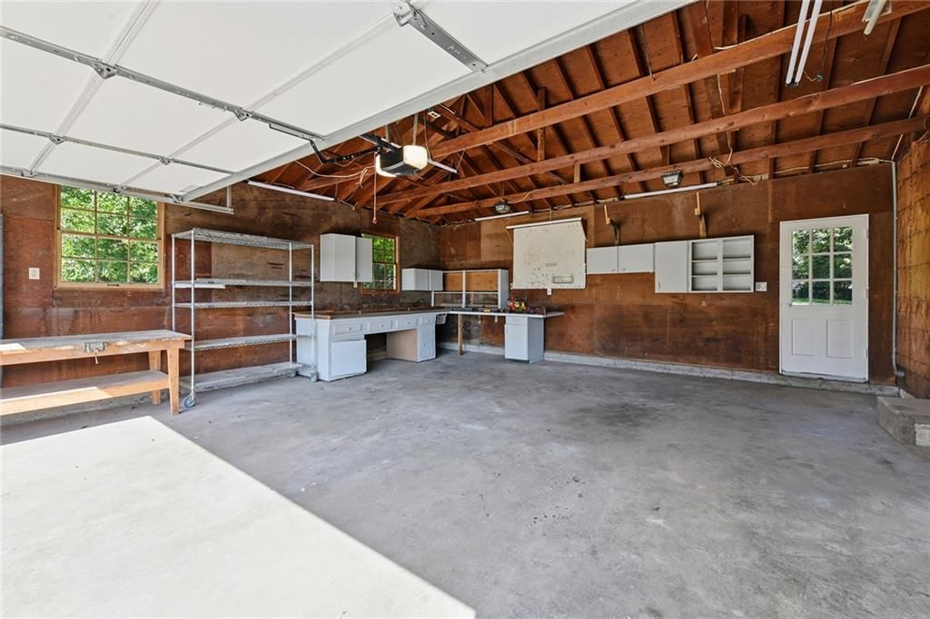 Photo 21 of 26 - 10004 E 38th Terrace, Kansas City, MO 64133