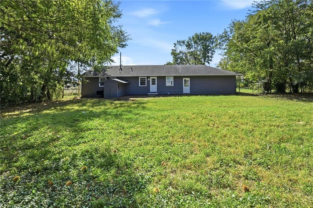 Photo 25 of 26 - 10004 E 38th Terrace, Kansas City, MO 64133