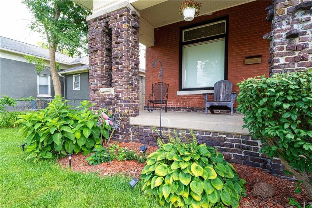 1714 Faraon Street — photo 29