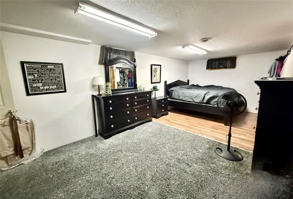 614 W 16TH Street — photo 12