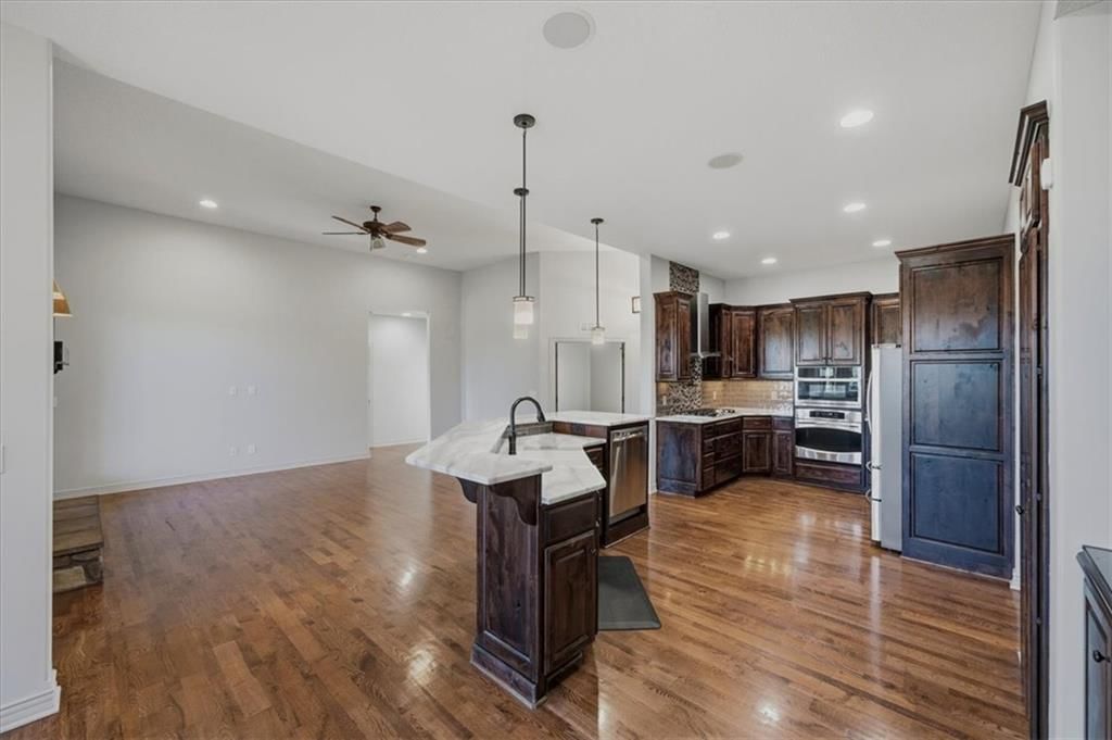 Photo 11 of 51 - 22702 E 41st Terrace, Independence, MO 64015