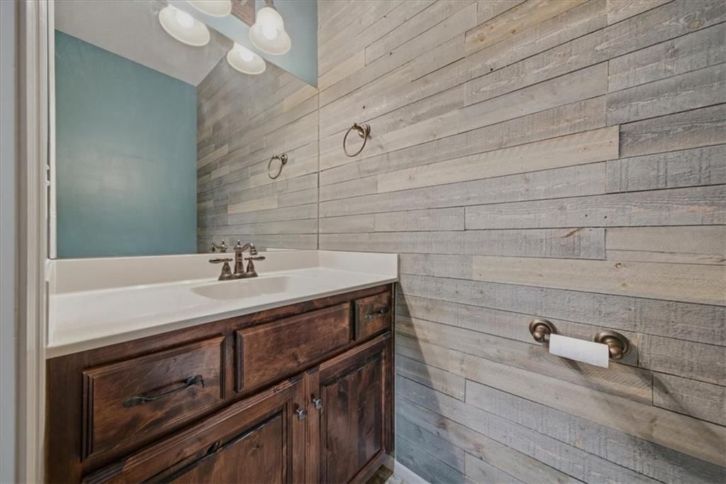 Shiplap / paneling at 22702 E 41st Terrace, Independence, MO 64015