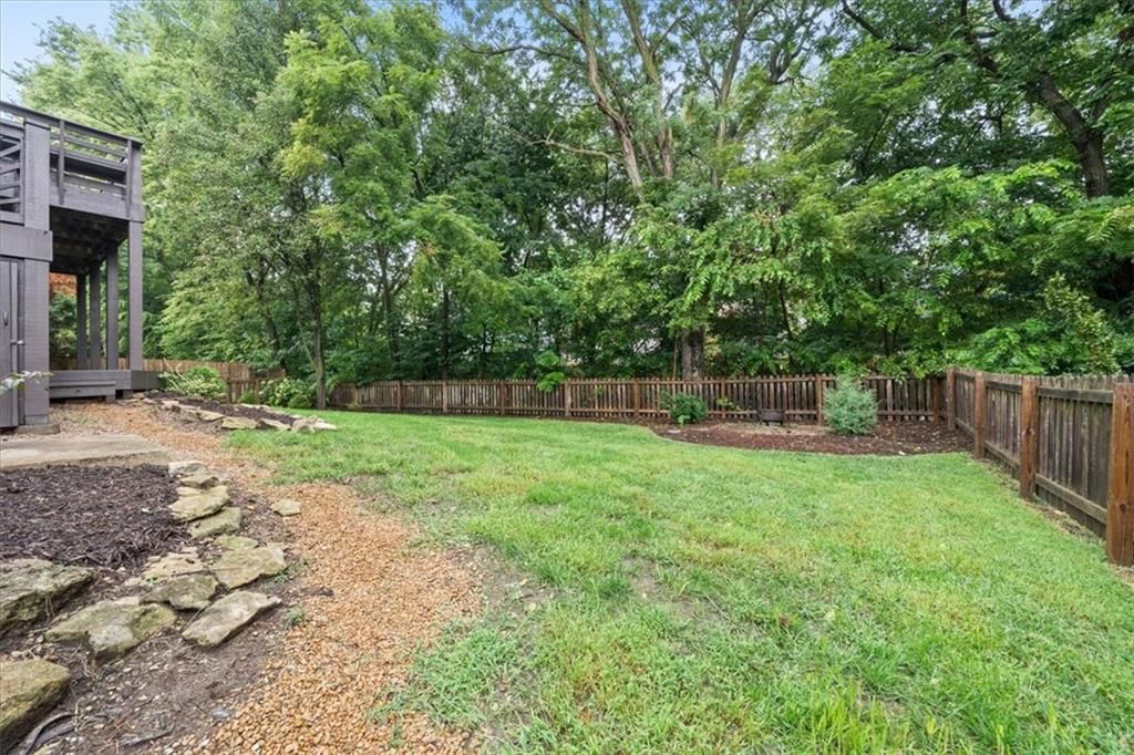 9410 Greenway Lane — photo 25