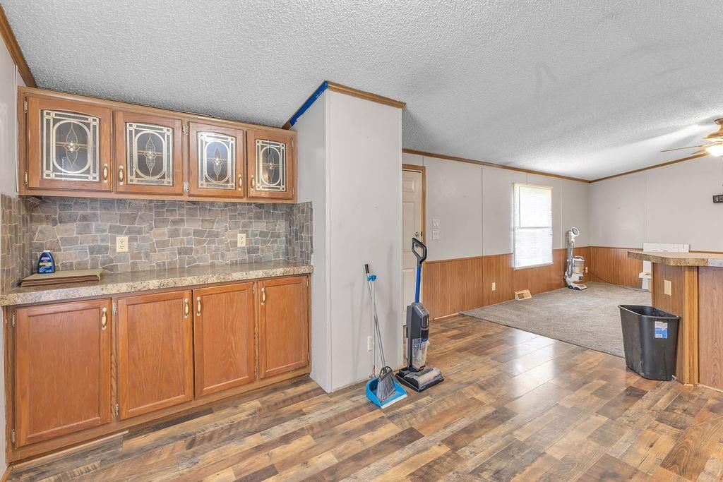 309 E Walnut Avenue — photo 8
