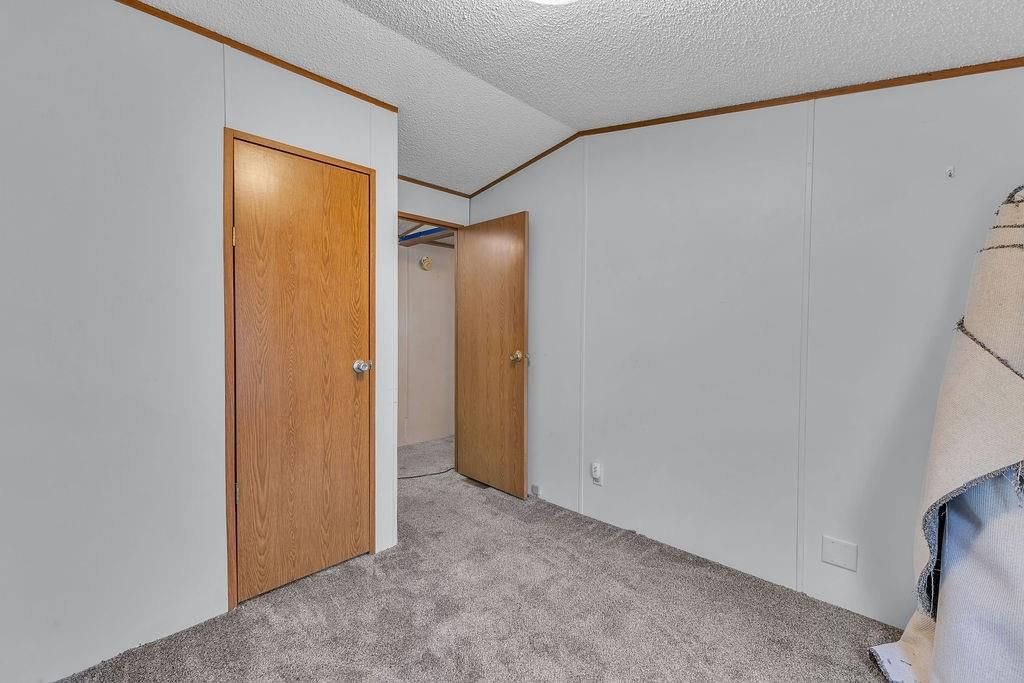 309 E Walnut Avenue — photo 10